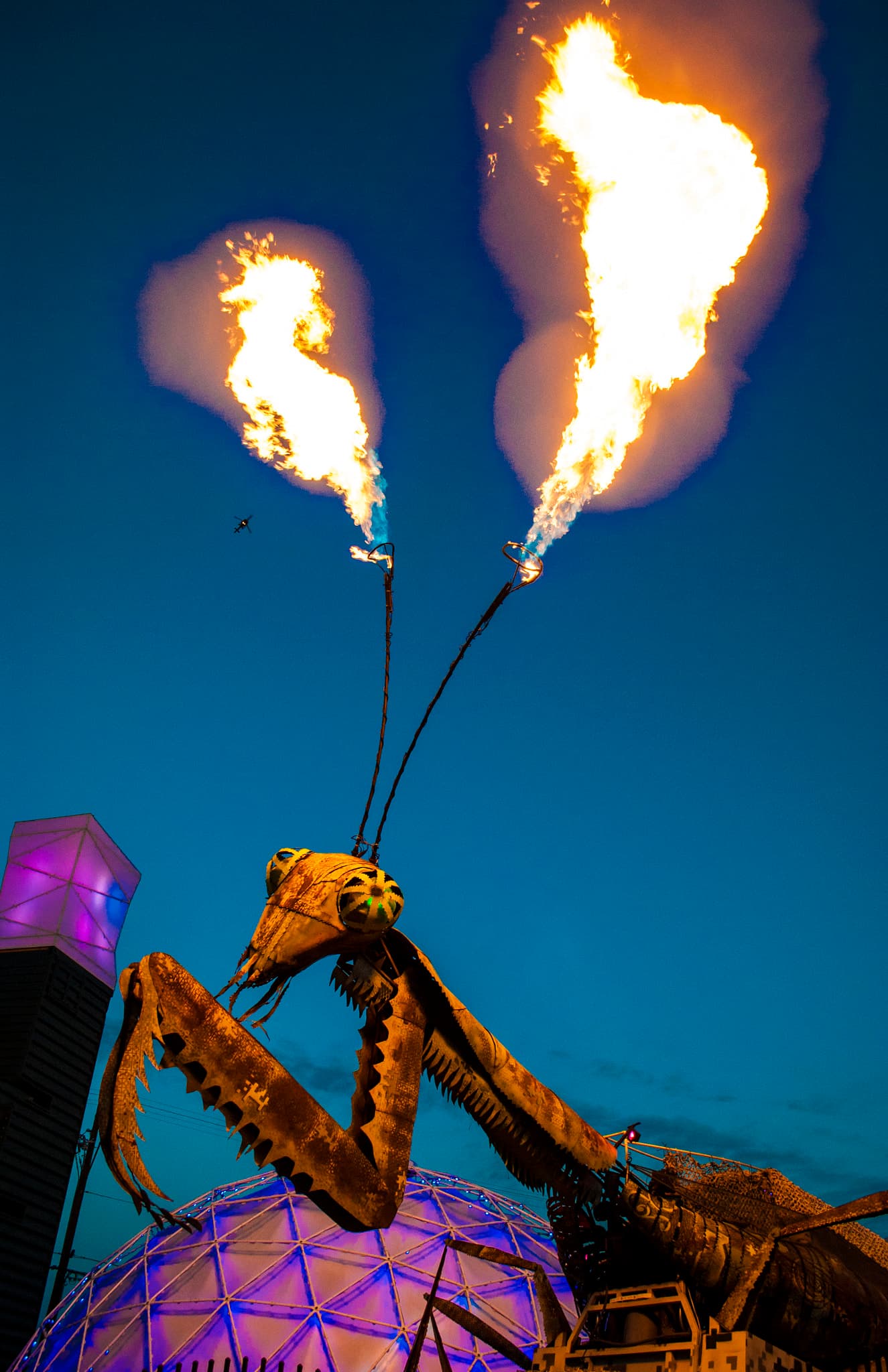 Fire-breathing Praying Mantis at Downtown Container Park in Las Vegas